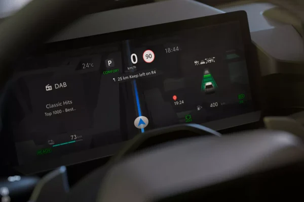 TOY_RAV4_2025_HUB_KV_IMG_13_Connect_Screen