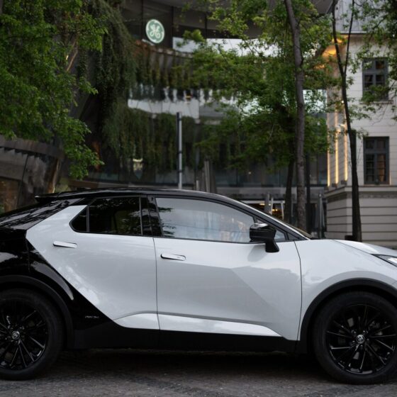 Toyota-C-HR-05-Large-Landscape