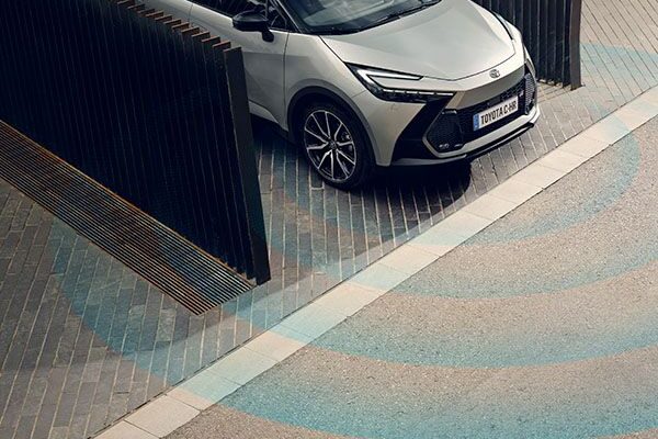 toyota-c-hr-2023-features-05-v2